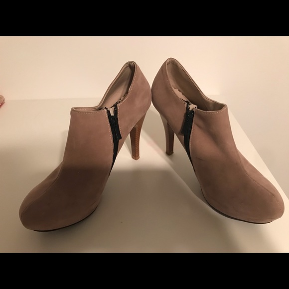 Beige High Heels, Made in Turkey - Picture 3 of 7